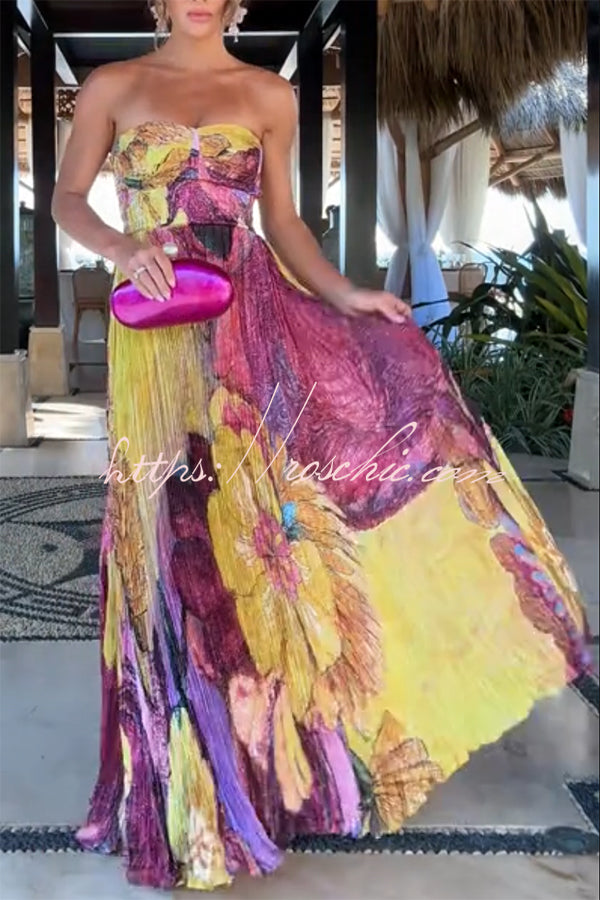 Vibrant and Bold Floral Print Sweetheart Neck Pleated Maxi Dress