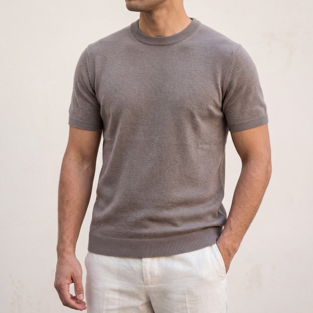 100% CASHMERE CLASSIC CREWNECK T-SHIRT.