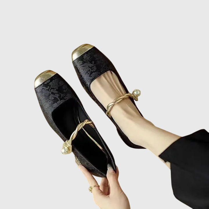 Women's Orthopaedic Low-Heeled Shoes with Mary Jane Strap for All-Day Comfort