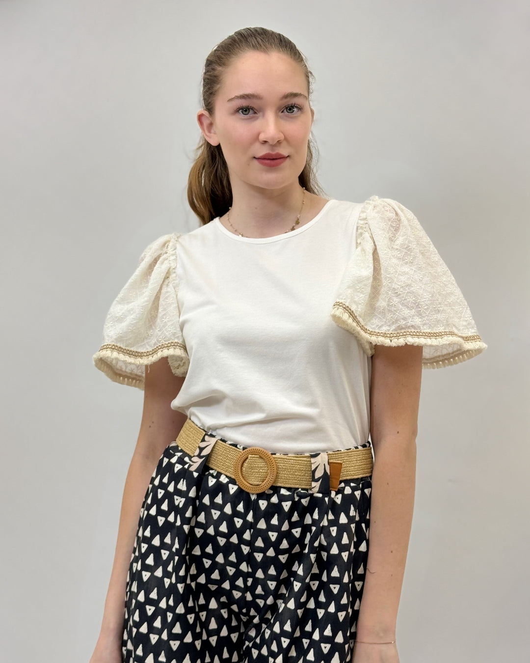 Jolien™  |  Sweater Puff Sleeves Embroidery