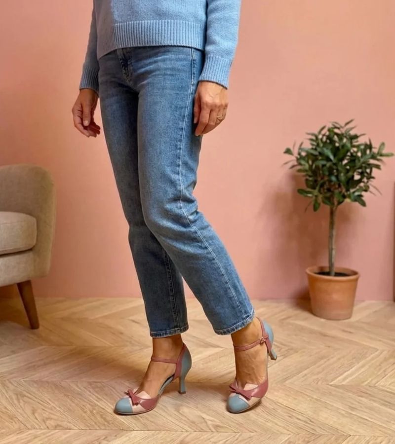 Jolie | The Retro Charm Meets Orthopaedic Technology