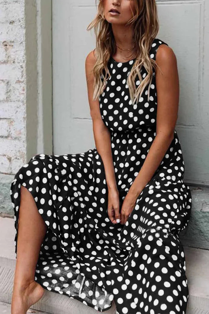 Hestia | Casual sleeveless maxi dress with polka dots
