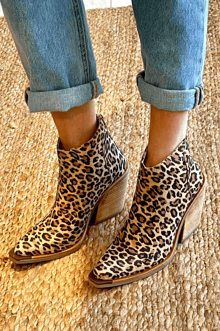 Pointed Toe Cowboy Boot