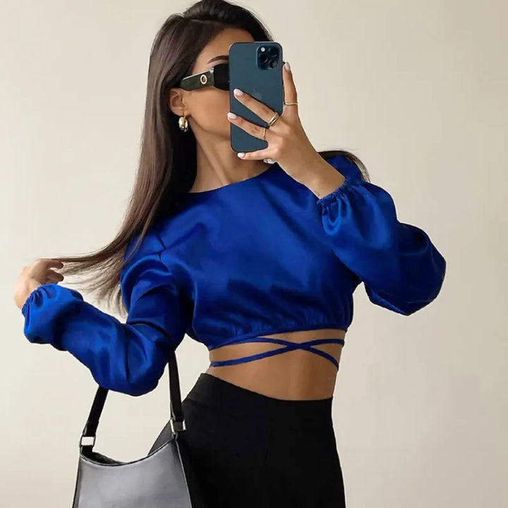 Emma - Short top with shiny satin ties