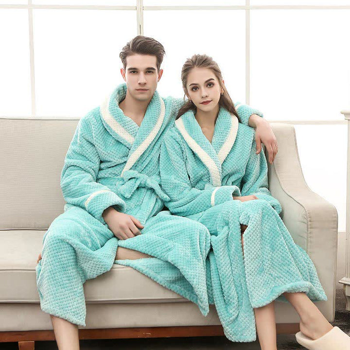 Thick Fleece Warm Unisex Bathrobe – Soft and Plush Robe with Belt and Pockets, Winter Pajamas for Men and Women