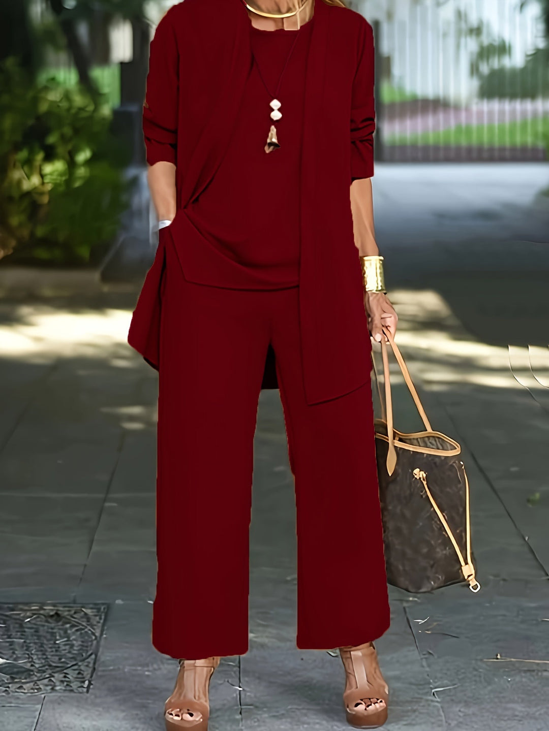MELISSA – MODERN ELEGANCE THREE-PIECE SET