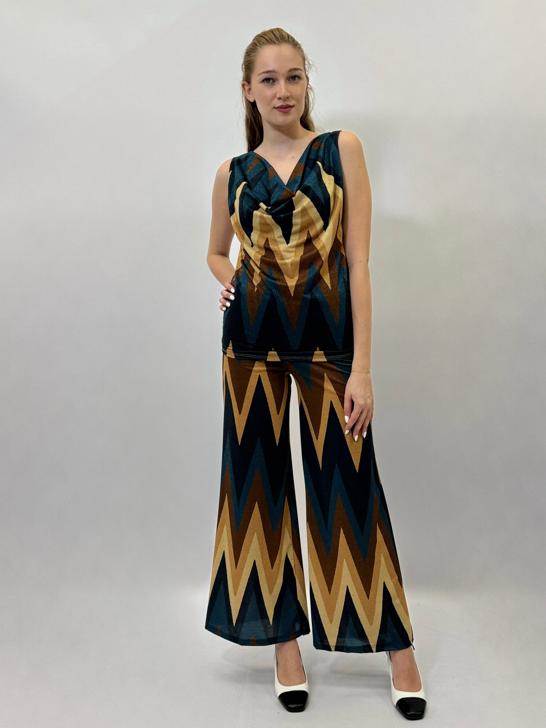 Suné™  |  Sleeveless Jumper Zigzag Detail