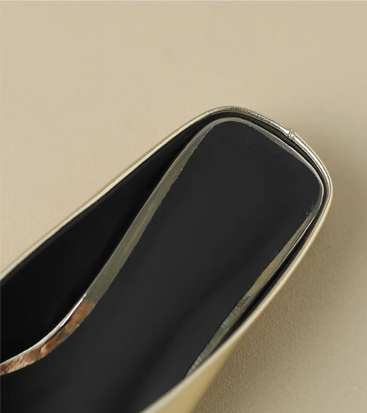 Delia | Mule Flat in Pure Leather for Walking in Freedom