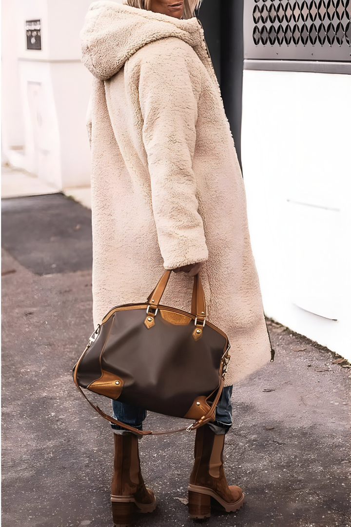 Joni Elegant thick quilted coat, view 9 - Elena Harper
