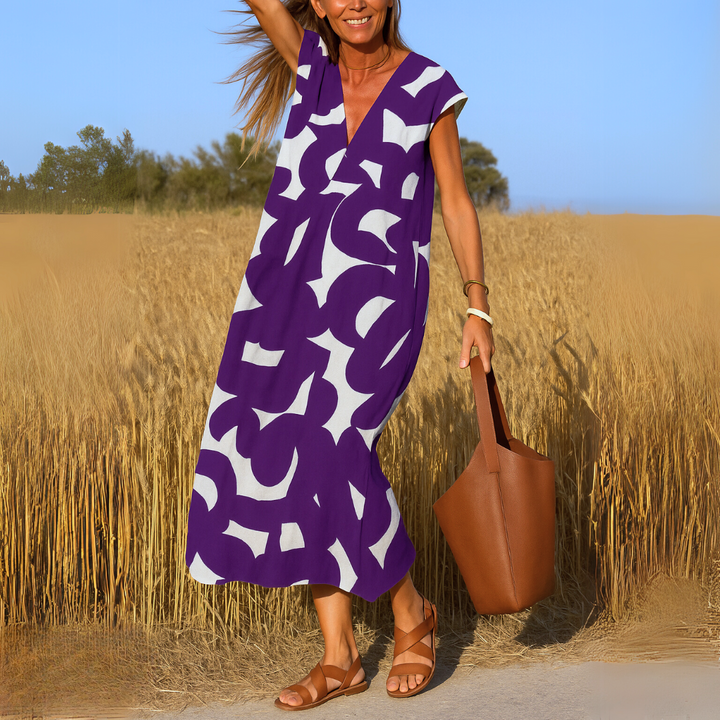 Black and White Geometric Print Midi Dress Shaira with V-Neck
