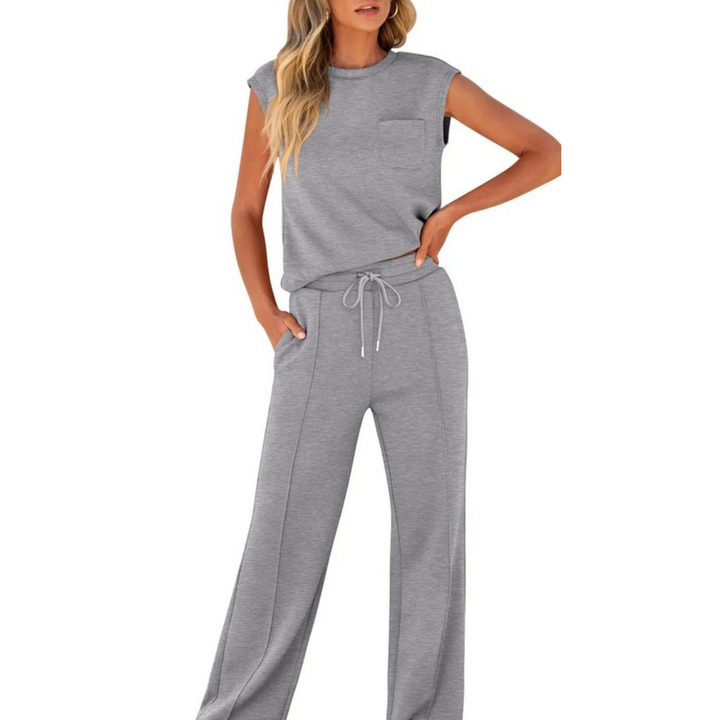 Chic Women's Relaxation Set – Elegant and Comfortable Lounge Outfit