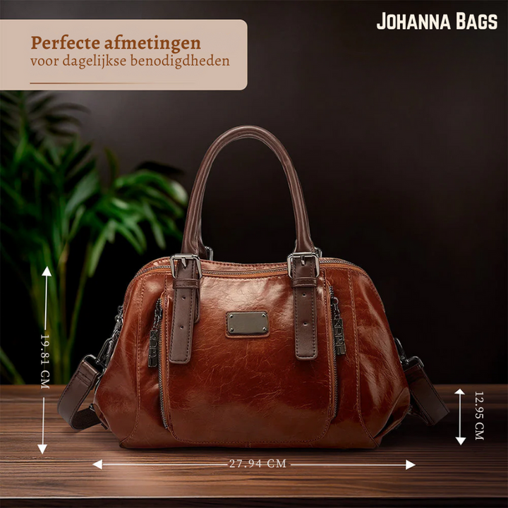 Silke’s Luxe Statement | Timeless Bag Made of Vegan Leather