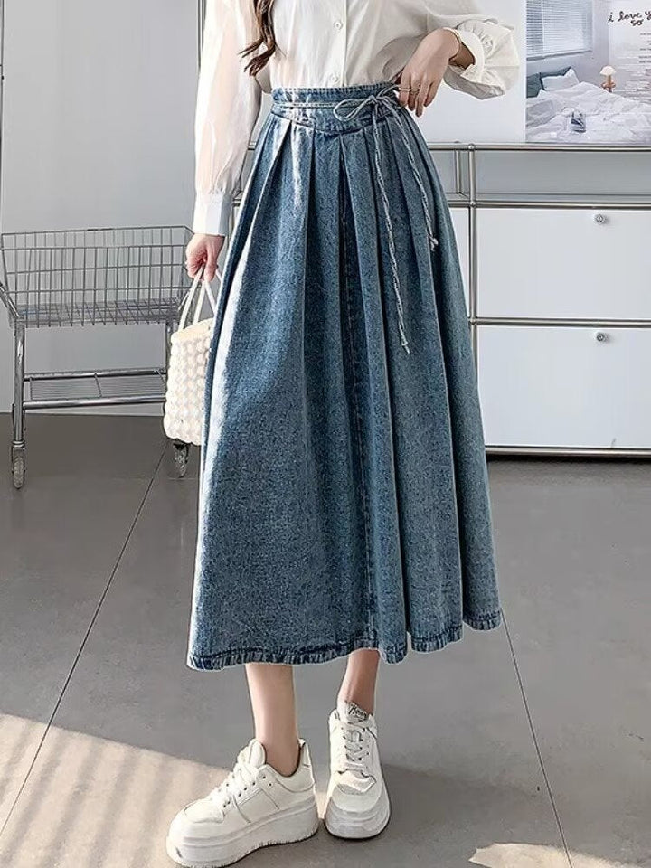 High-Waisted Midi Skirt with Pleats and A-Line Silhouette