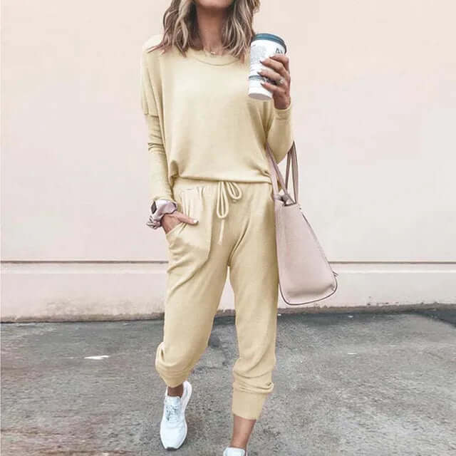 Women's Loose Tracksuit Set for Casual Comfort, view 10 - Elena Harper