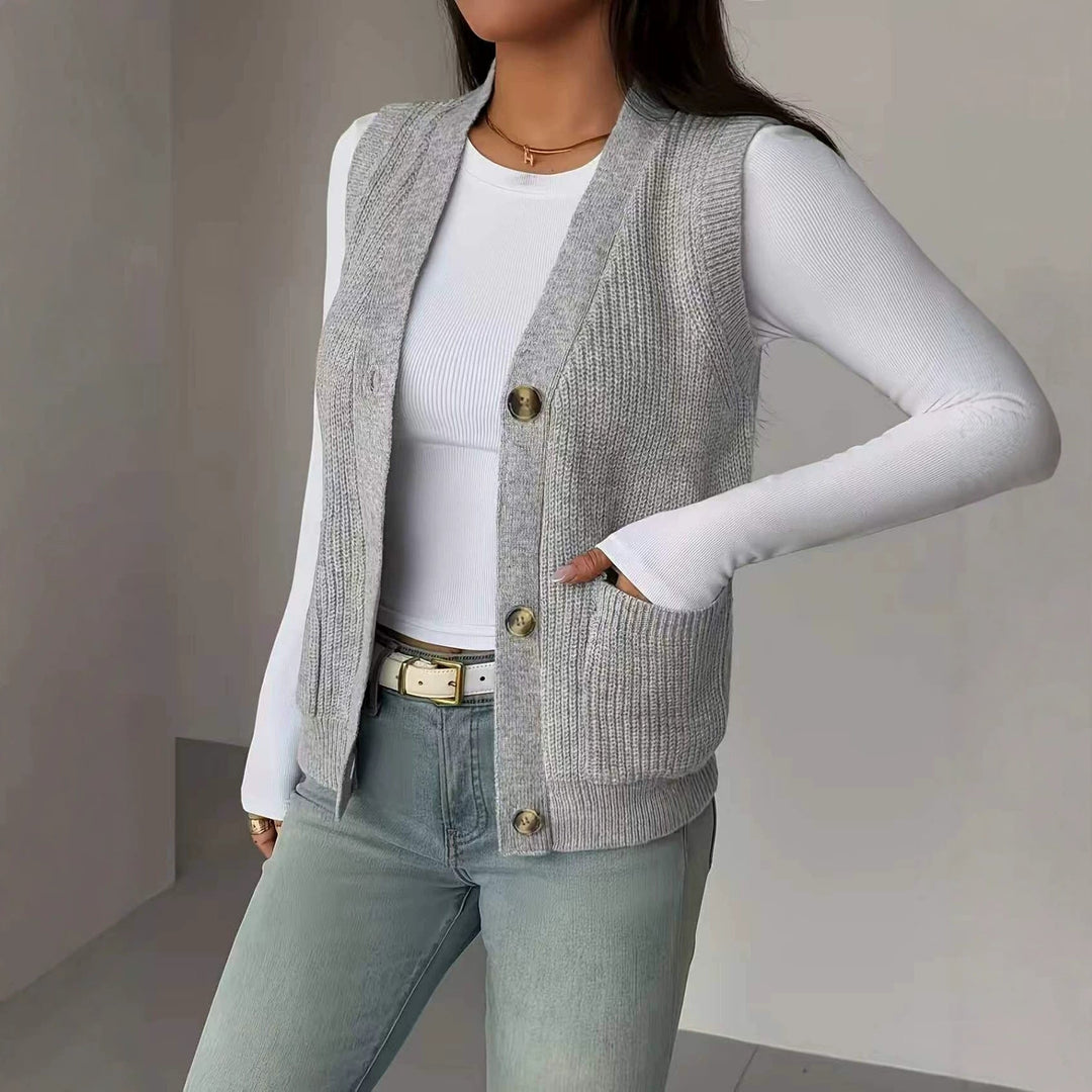 Women's Buttoned Cardigan - Loose and Comfortable