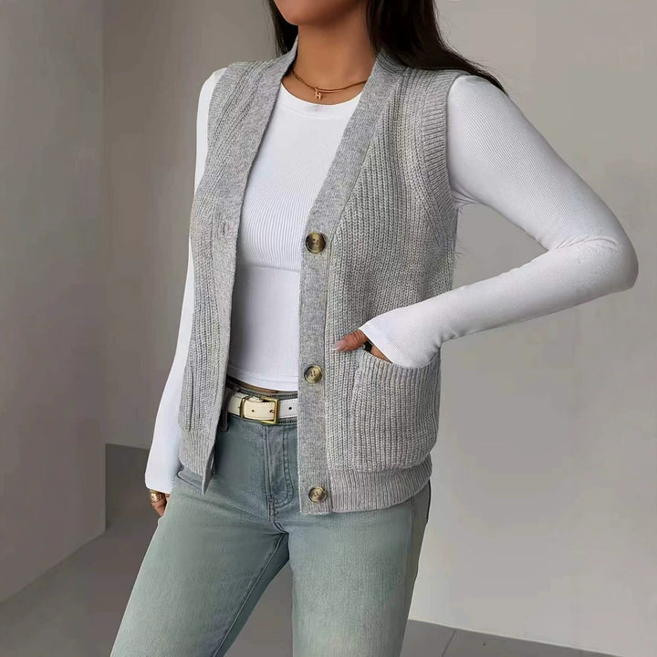 Women's Buttoned Cardigan - Loose and Comfortable
