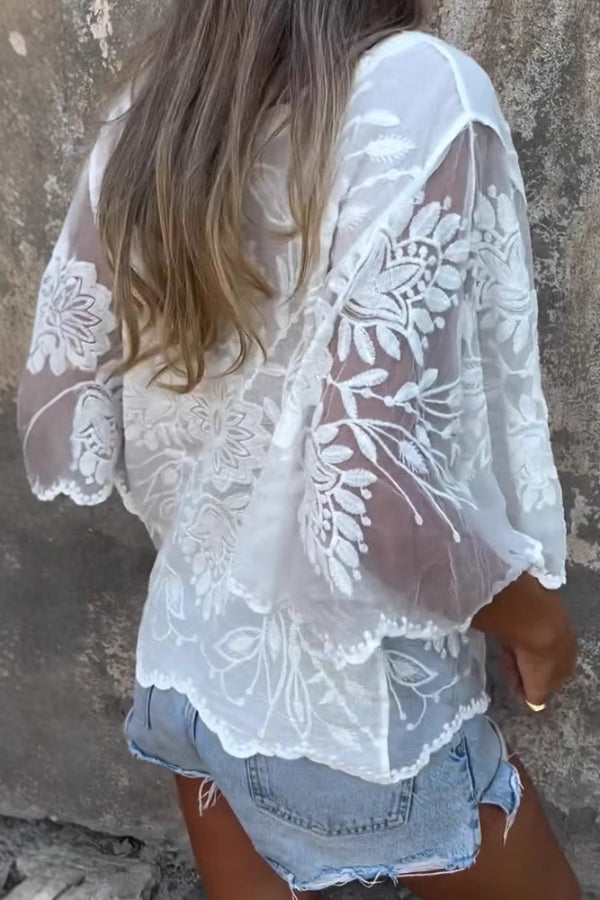 Fashionable Embroidered Floral Pattern Loose-fitting Openwork Casual Top