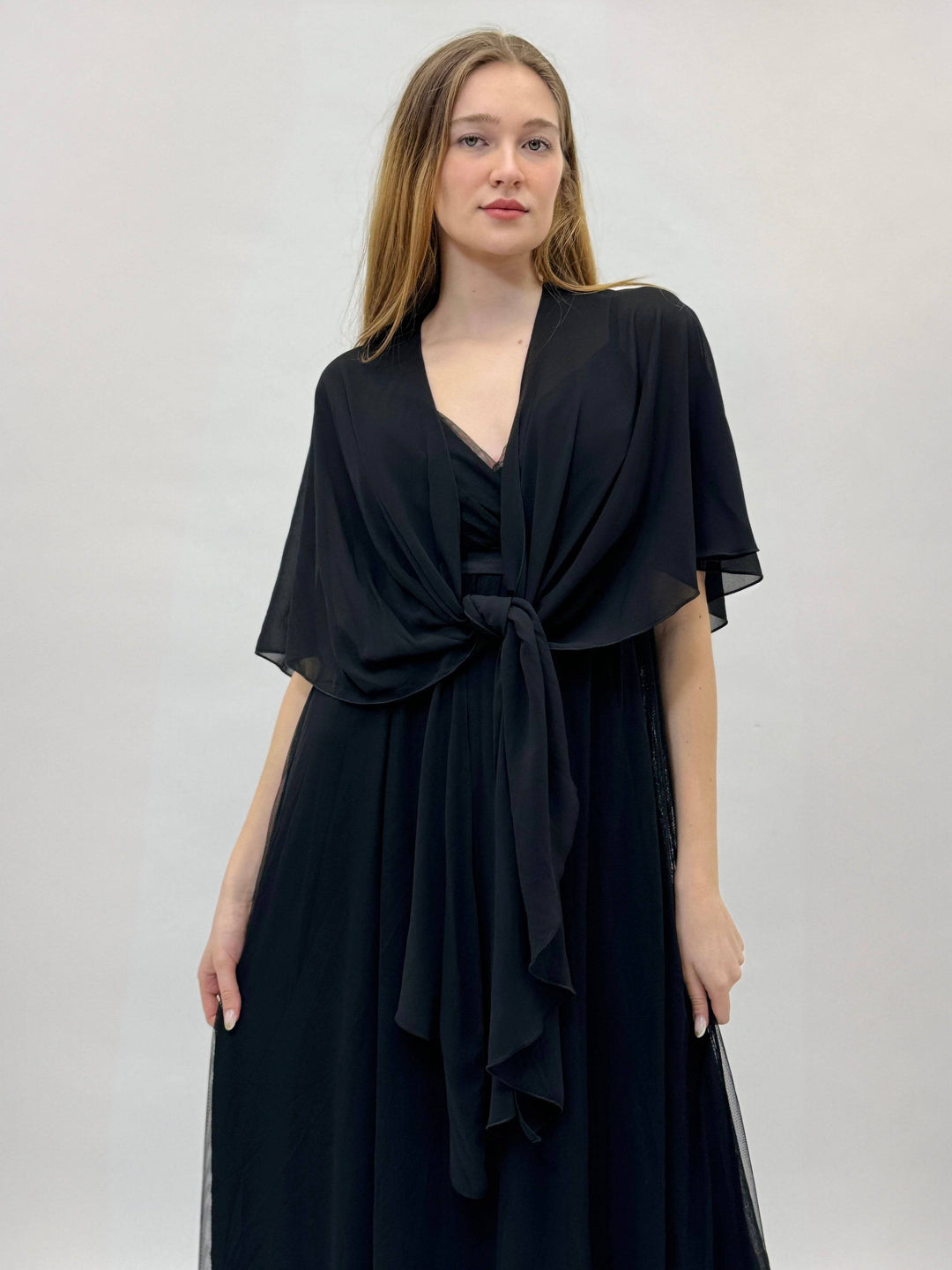 Emma & Rose Cape Town Gisella™ flowing dress, elegant abiti with soft fabric and stylish design, shown in the product image.