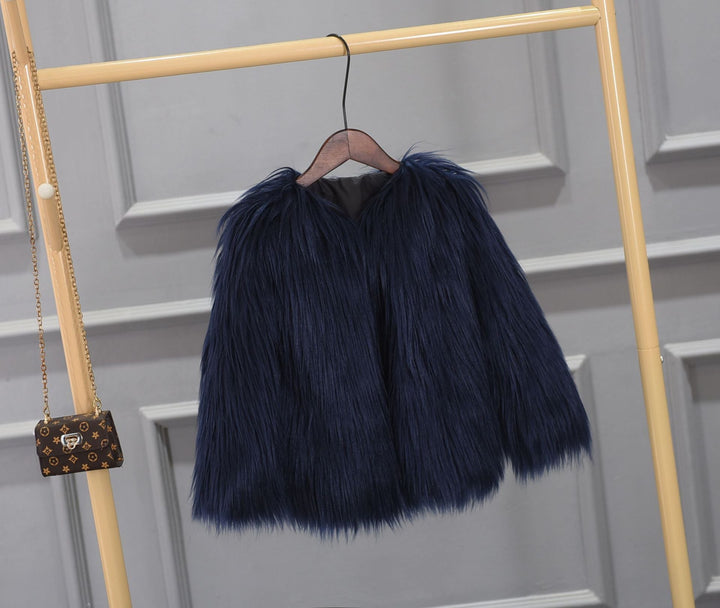 Ladies Luxurious Faux Fur Jacket with Elegant Voluminous Collar, view 7 - Elena Harper