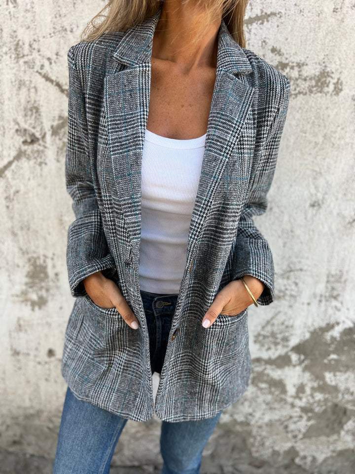 Women’s Oversized Button-Up Checkered Blazer