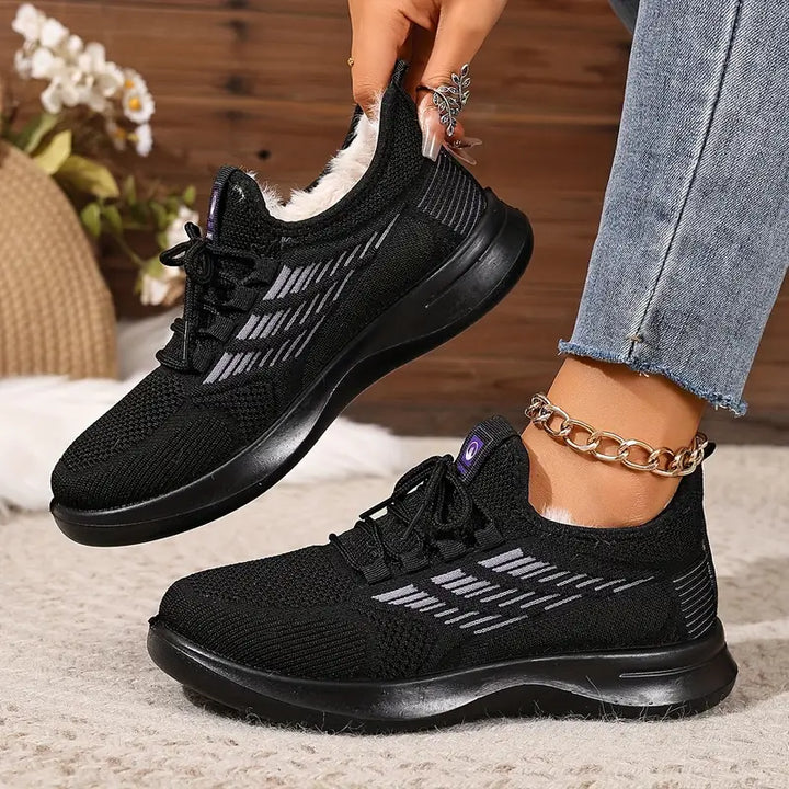 Comfortable Sports Shoes with Soft Sole Material EB EB