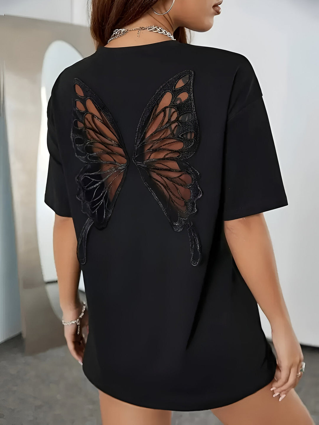Bellamy - Cropped T-shirt with Butterfly Lace