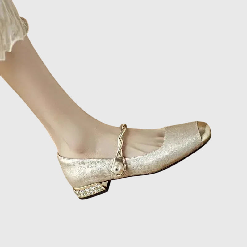 Women's Orthopaedic Low-Heeled Shoes with Mary Jane Strap for All-Day Comfort