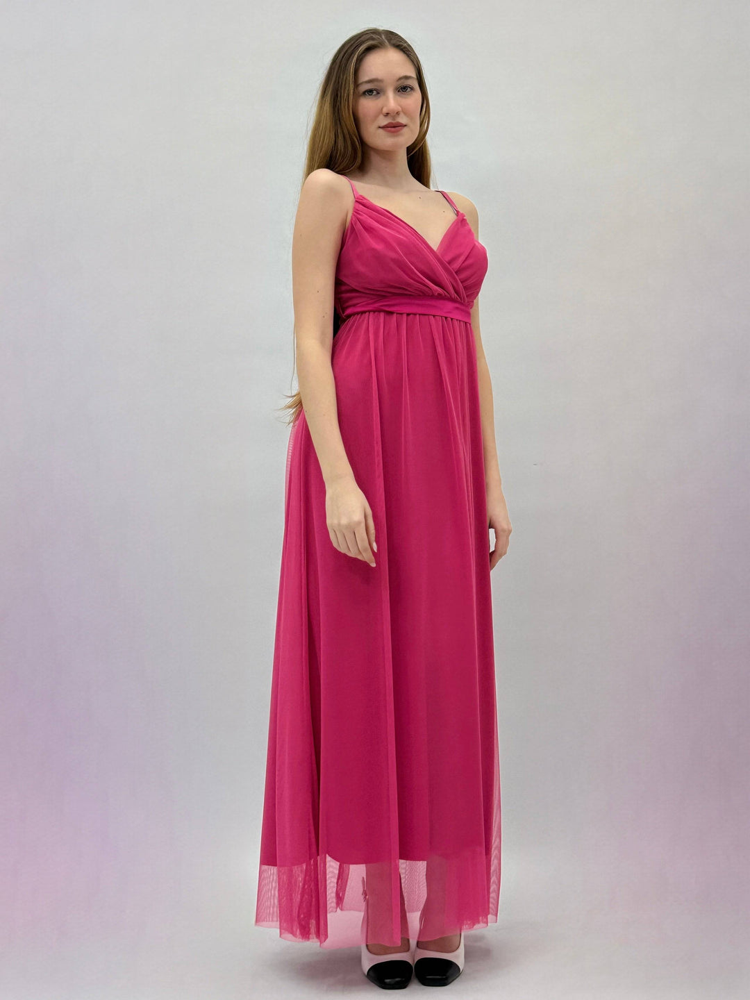 Gisella™ flowing dress by Emma & Rose Cape Town, elegant abiti with soft fabric and stylish design, shown on a model.