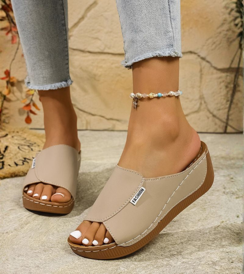 Slides | Ergonomic sandals designed for the wellbeing of your feet