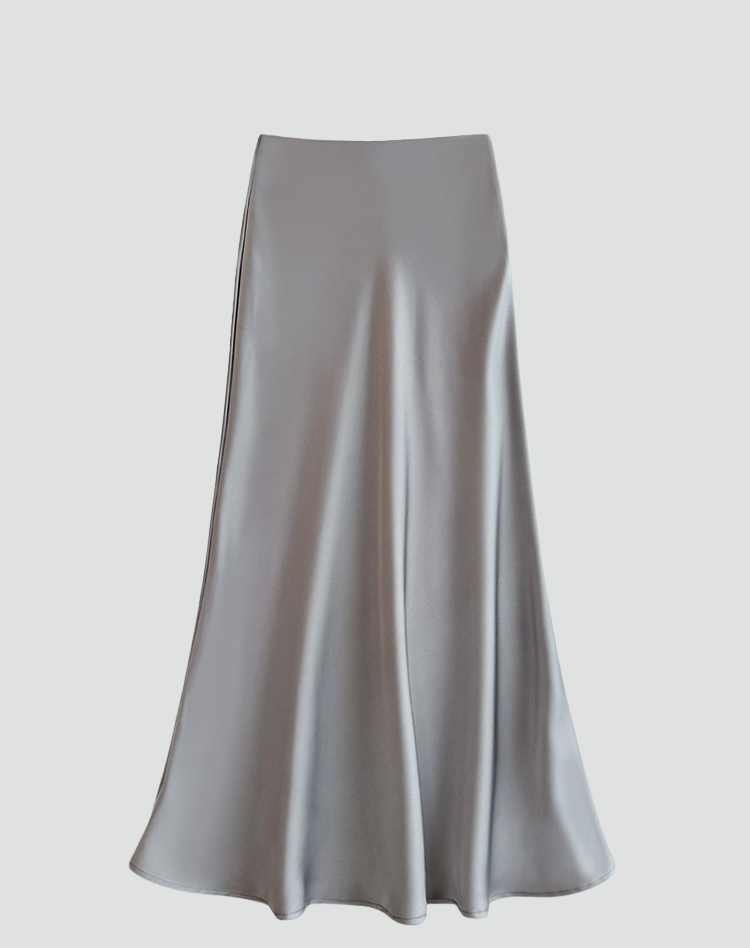 Ladies Satin Skirt with Elegant Shine for a Luxurious Maxi Look