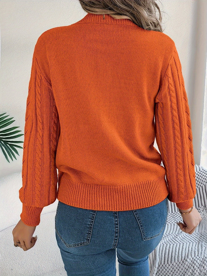 Laura | Classic and Cozy Cable Knit Sweater with Round Neck