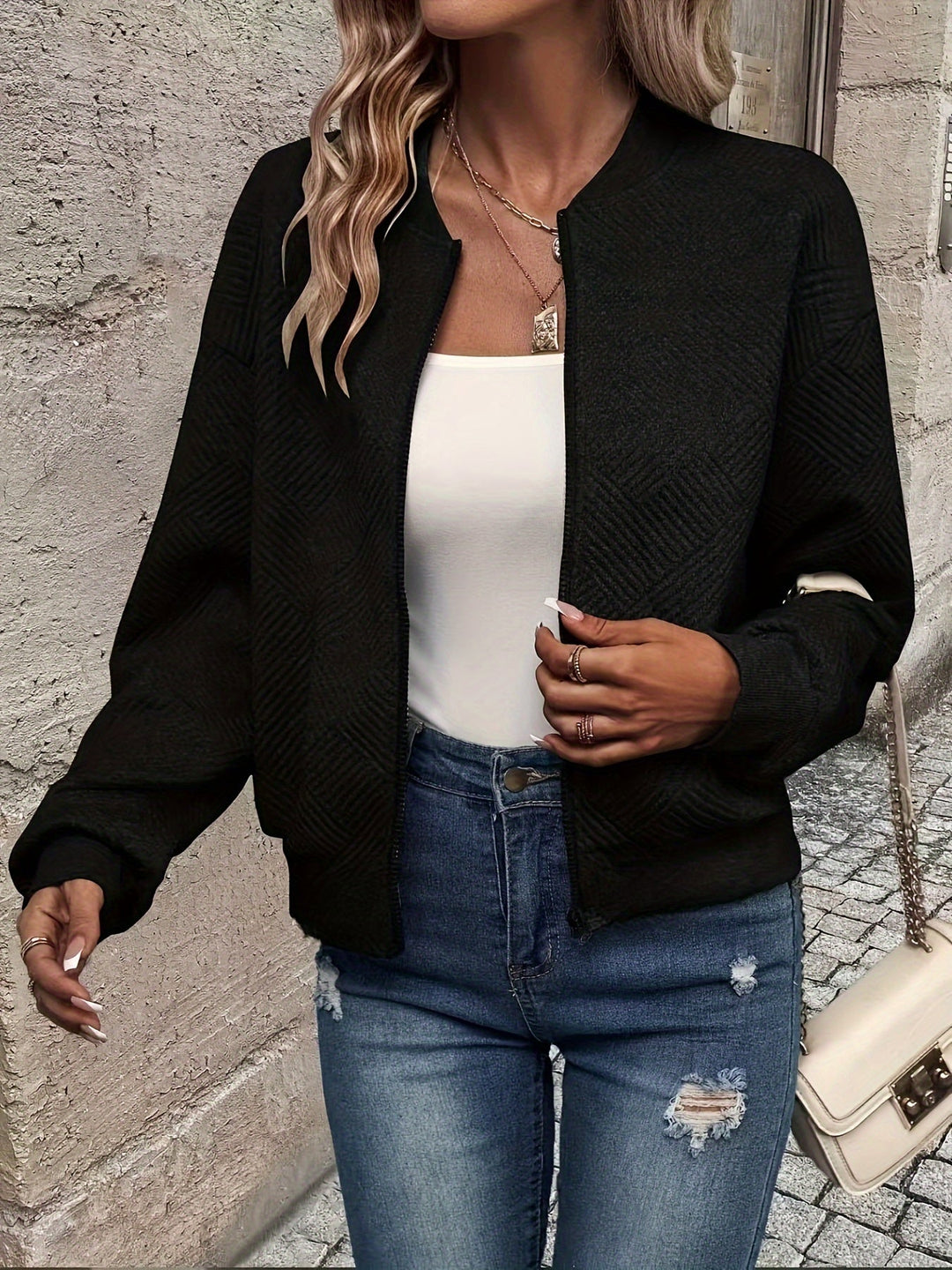 Priya - Elegant Textured Zip Jacket