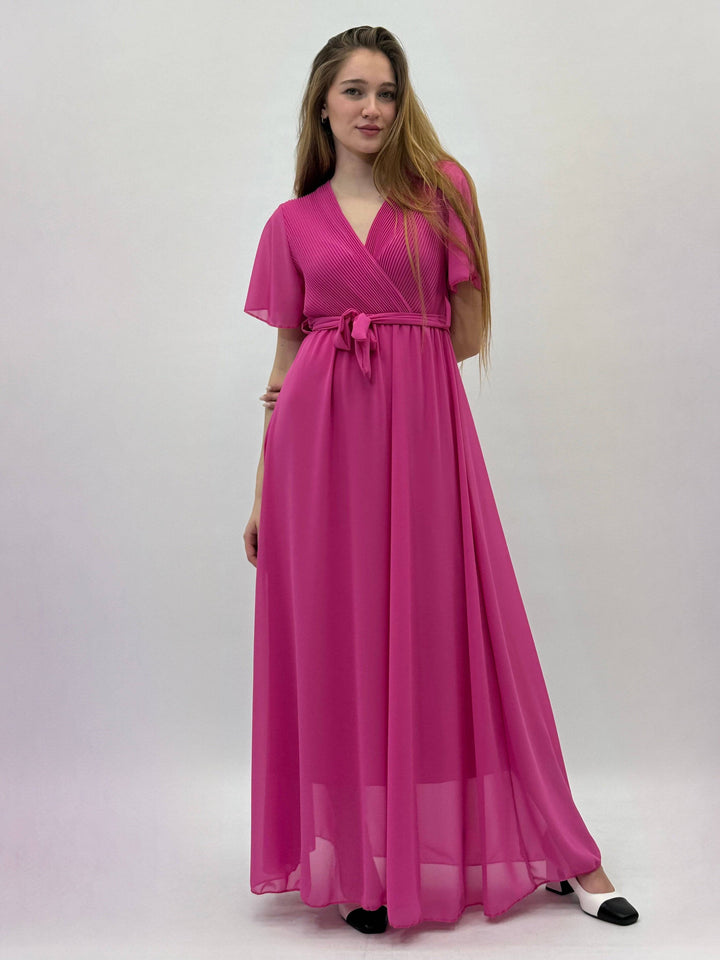 Emma & Rose Cape Town Margot™ flowing dress in lightweight fabric with a relaxed fit and elegant design.