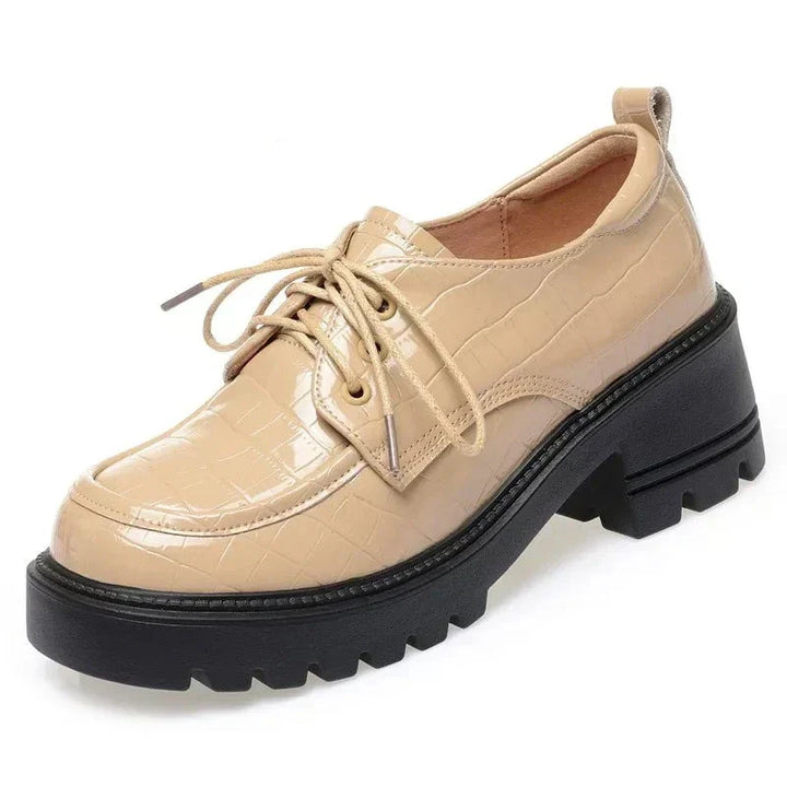 Chiara - Vegan leather low shoes with platform