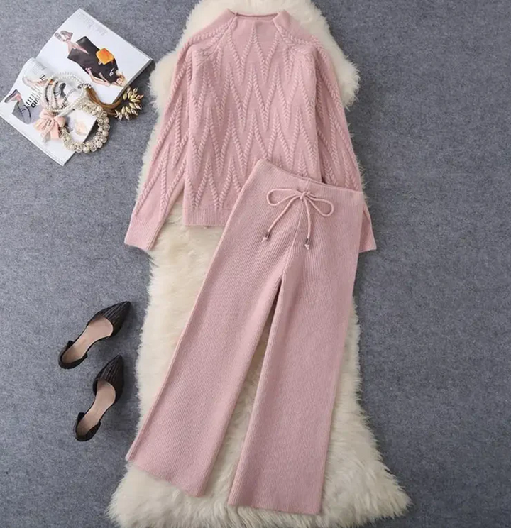 Audrey - Pink Two-Piece Set with Long Sleeves