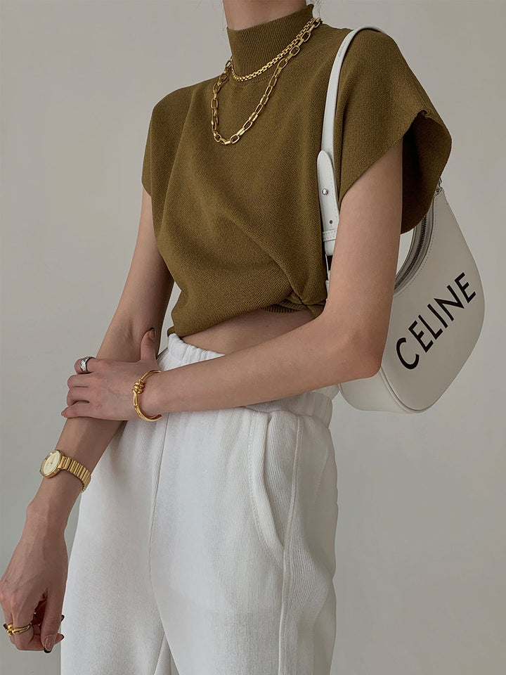 Ismara - Elegant Top with High Collar