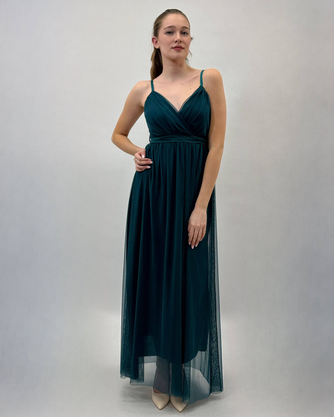 Gisella™ flowing dress by Emma & Rose Cape Town, elegant abiti with soft fabric and a graceful silhouette.