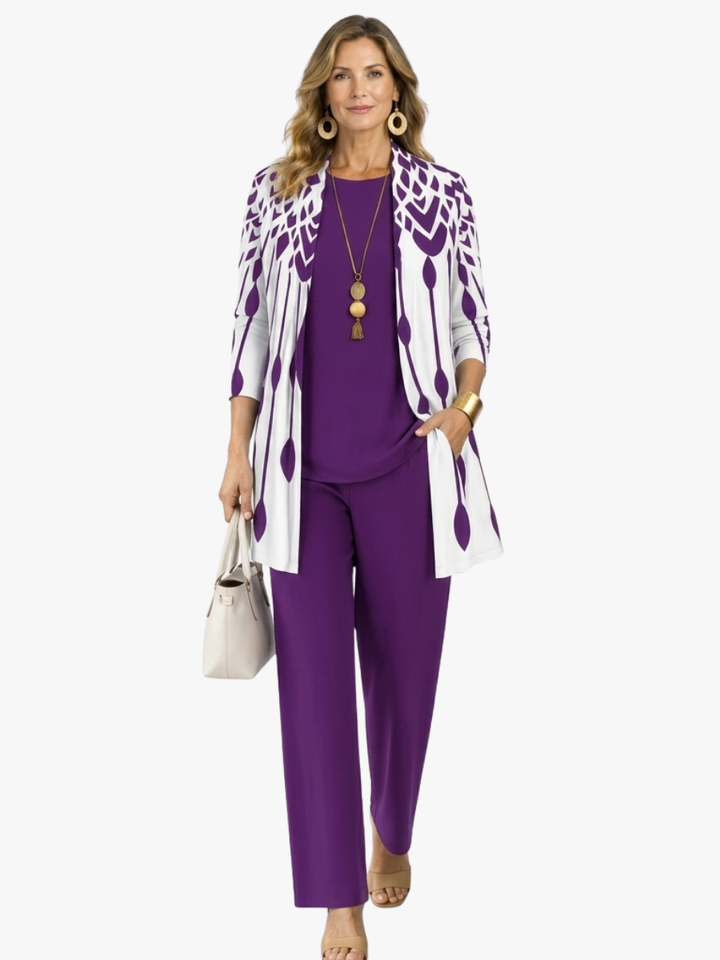 THREE-PIECE CLASSIC SET FOR WOMEN