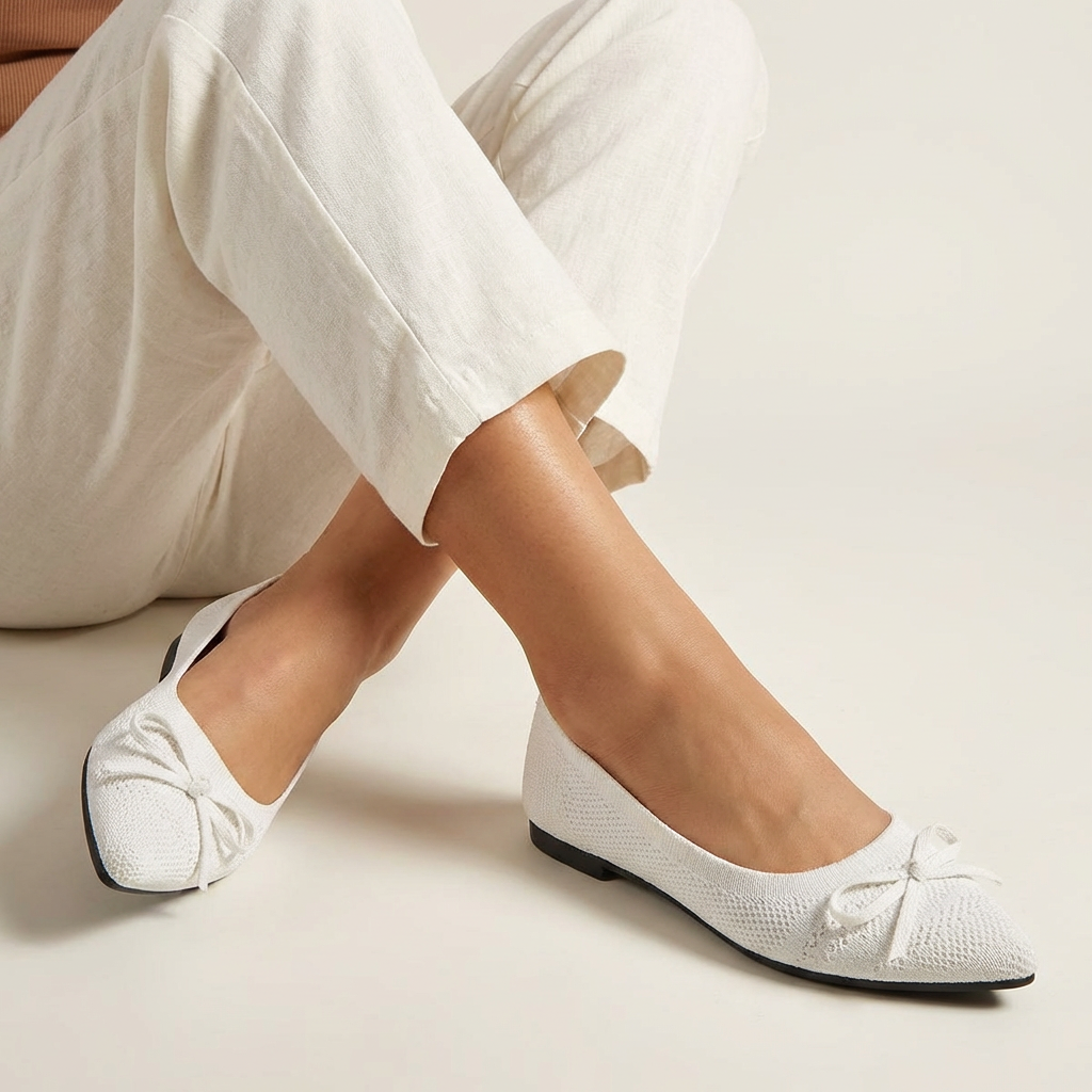 Ballet Flats with Bow Detail – Mireille