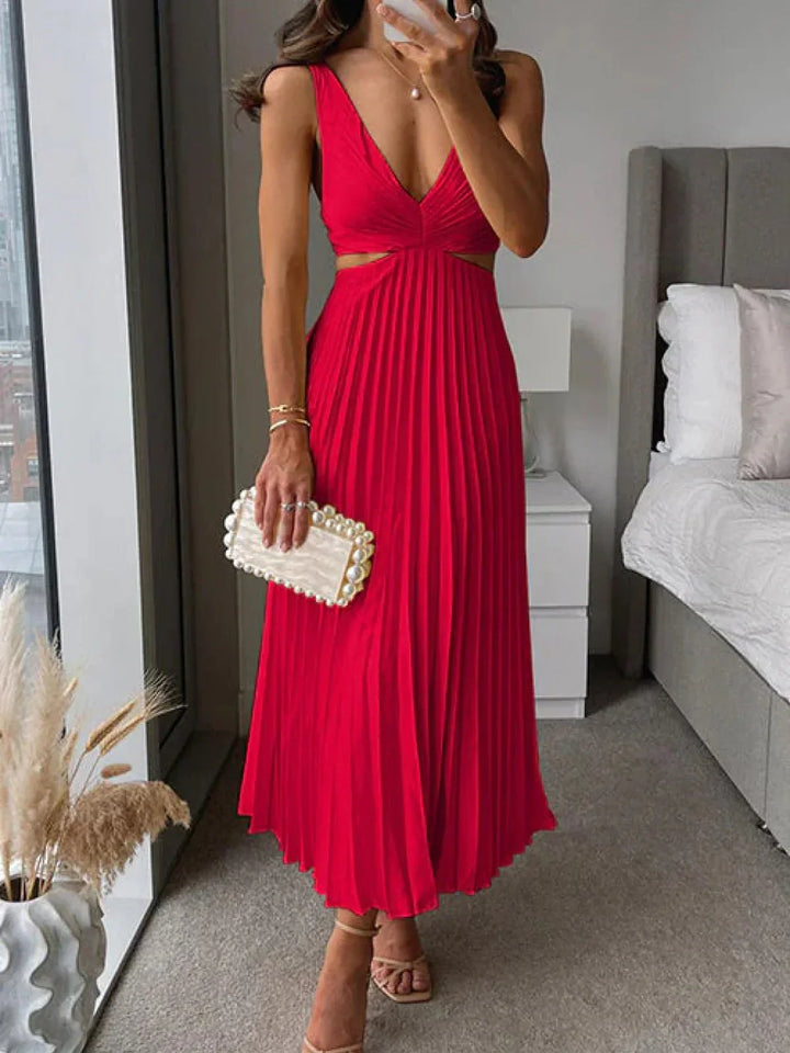 Ball Gown for Women with Pleated Skirt - Avvy
