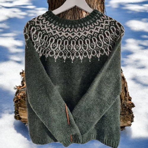 Nore – Winter Jumper with Refined Round Knitted Shoulder Work