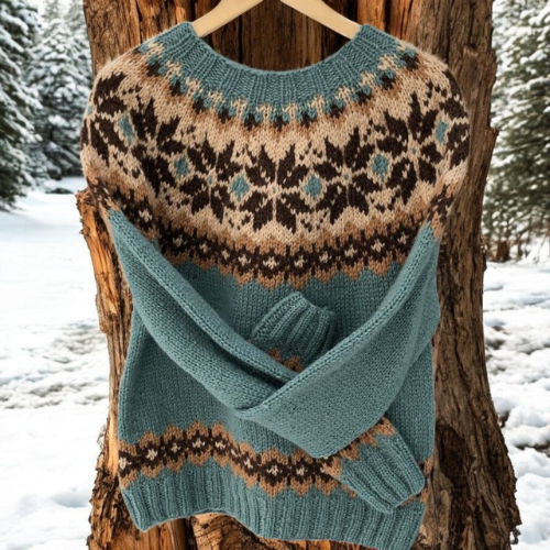 Vianne – Warm Jumper with Classic Winter Details