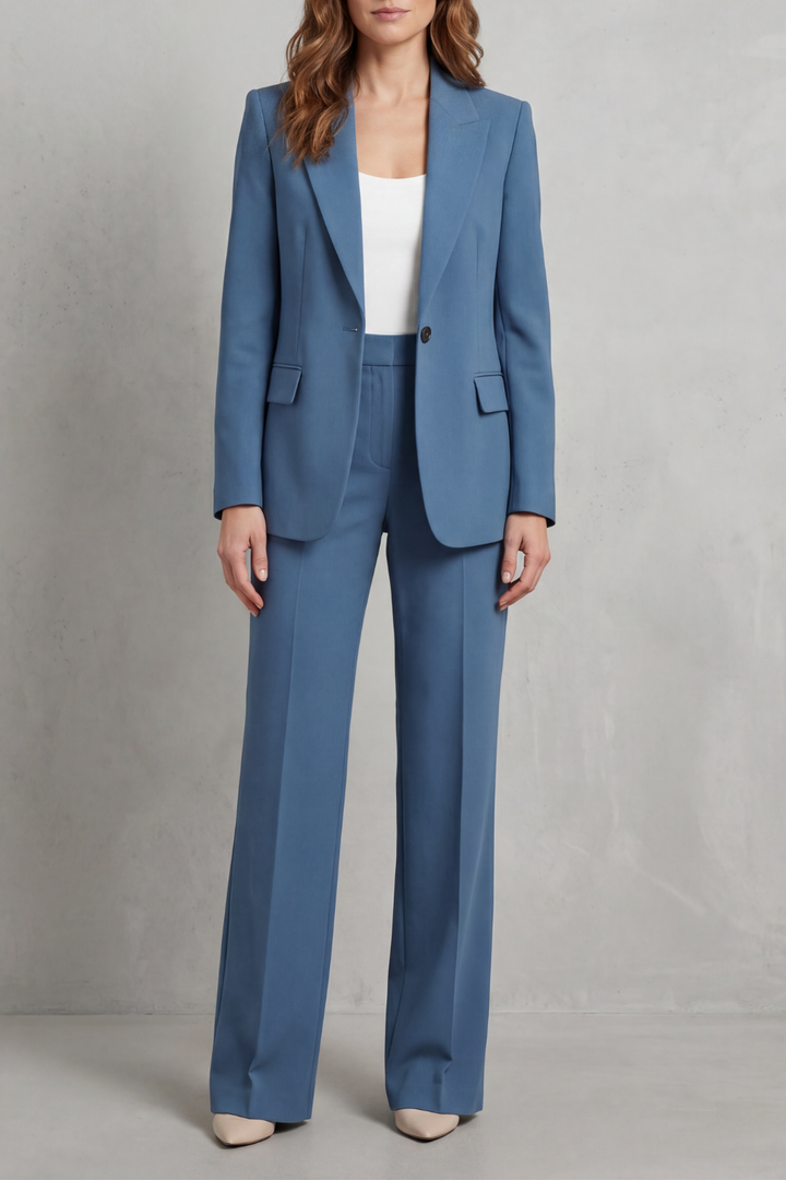 Women's Tailored Blazer and Straight-Leg Trouser Suit Dovrelle - Elena Harper