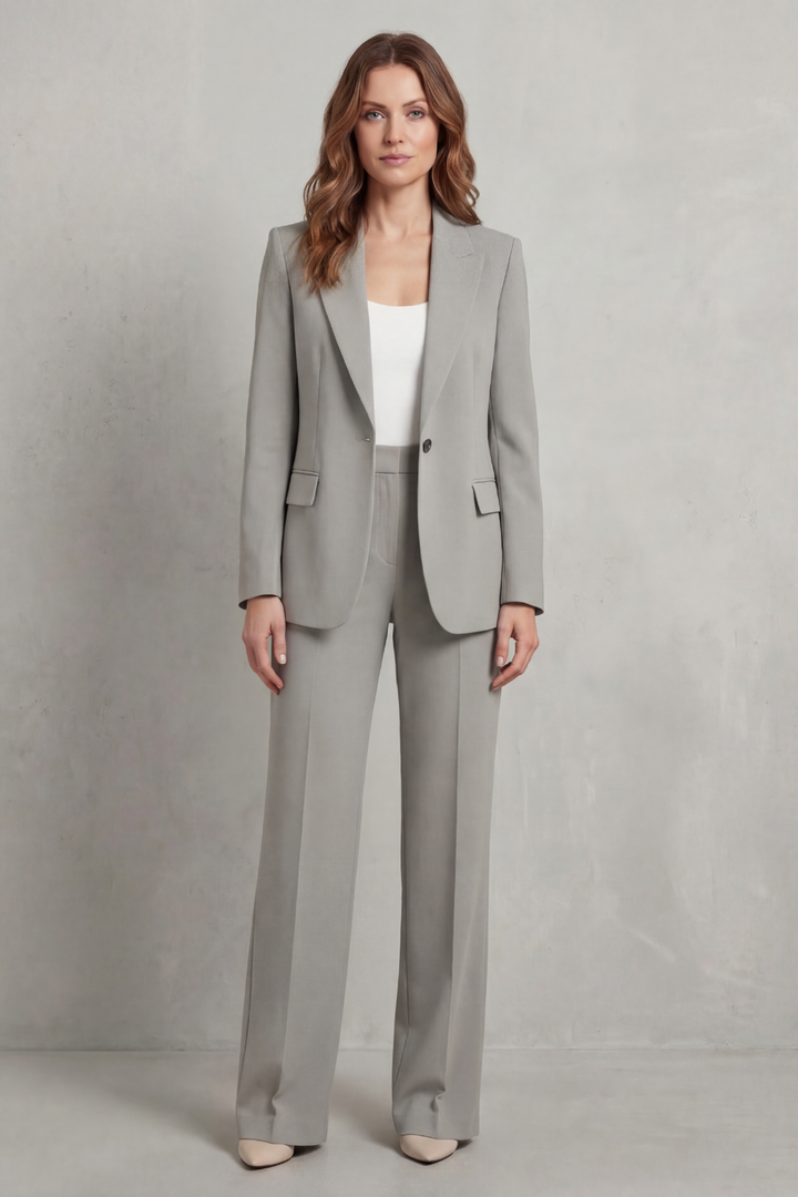 Women's Tailored Blazer and Straight-Leg Trouser Suit Dovrelle, view 6 - Elena Harper