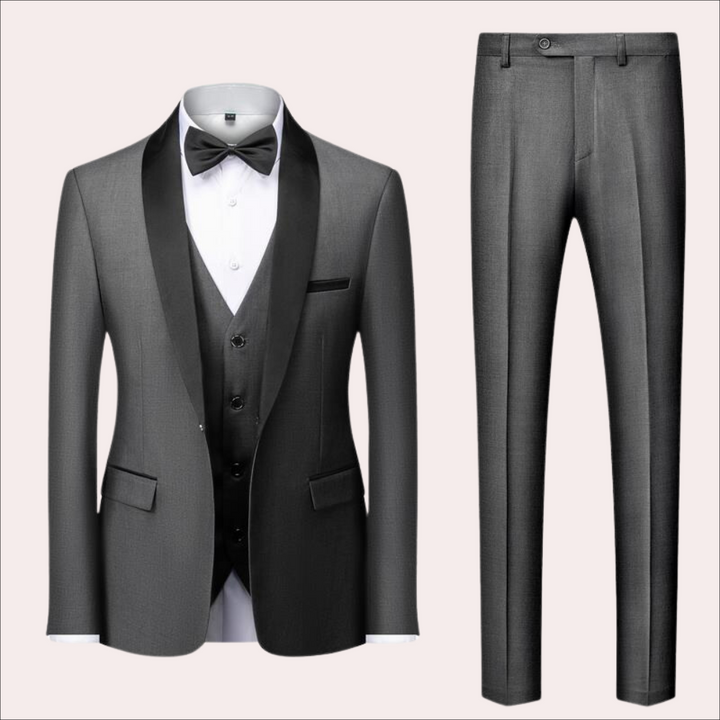 Classic Business Suit for Men Marudo, view 3 - Elena Harper