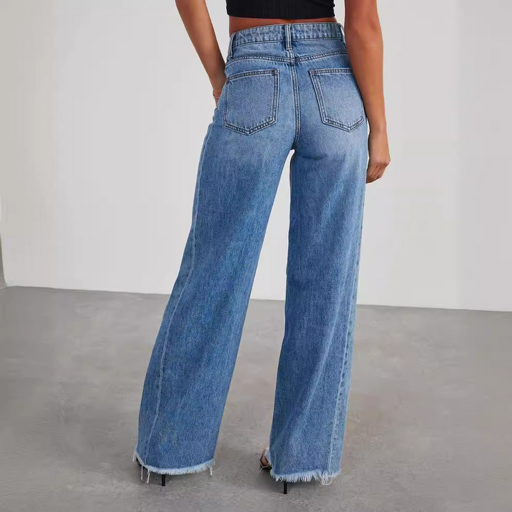 High-Waisted Women's Jeans - Trendy and Flattering