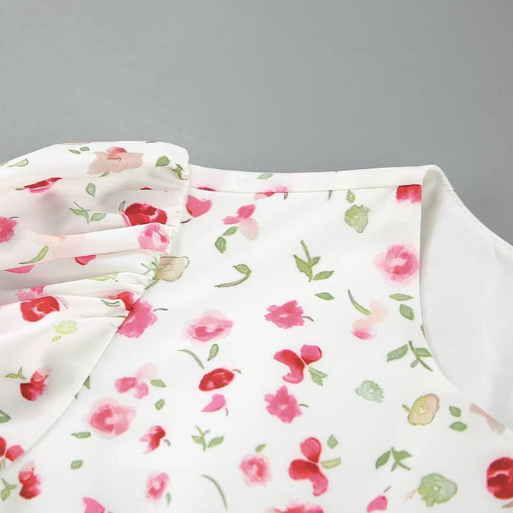 Evy - Elegant Floral Dress