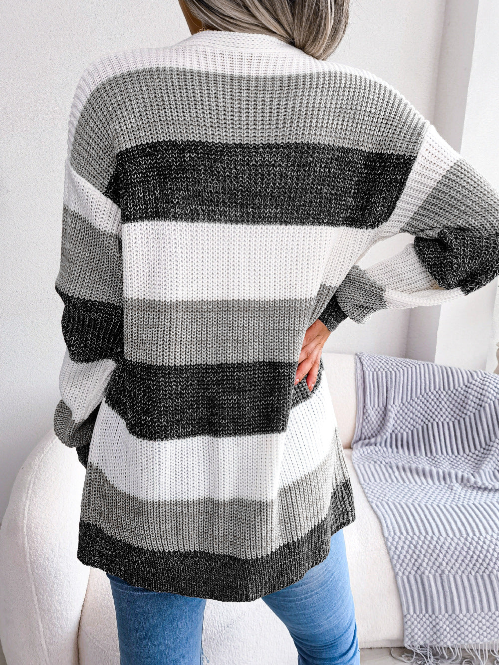 Ladies Vest | Warm Color Block Structure & Practical Pockets