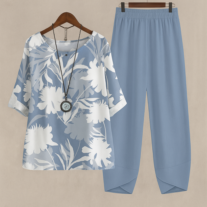 Women's Two-Piece Set with Round Neck and Short Sleeves