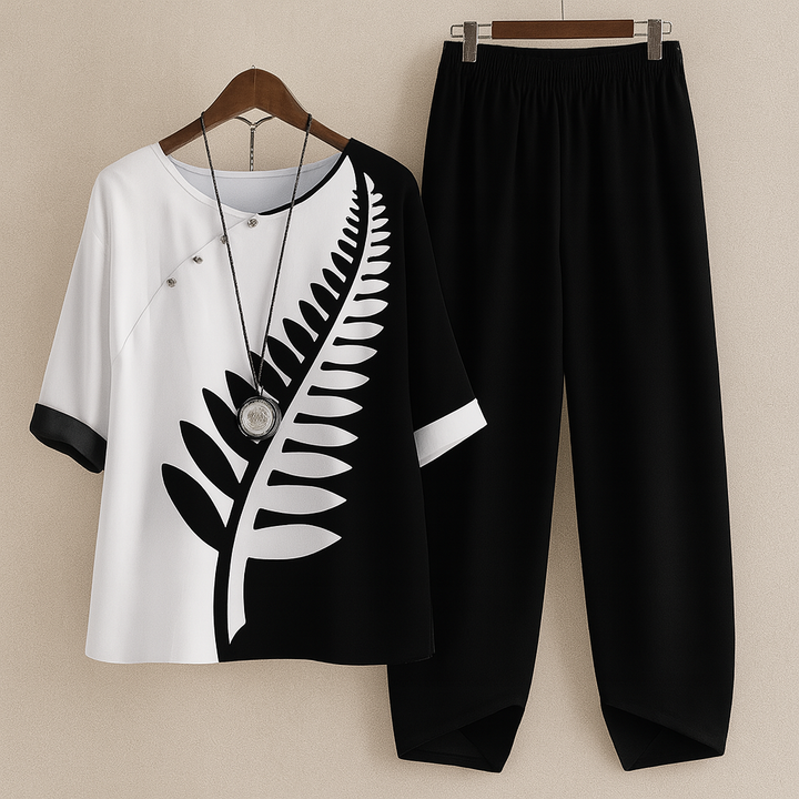 Women's Two-Piece Set with Round Neck and Short Sleeves